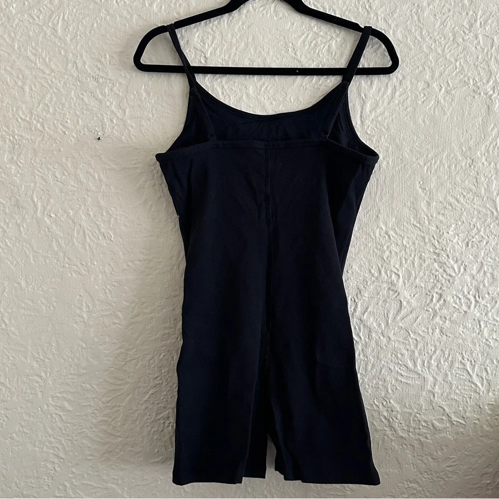 Aritzia TNA Black Ribbed Seamless Active Romper XL